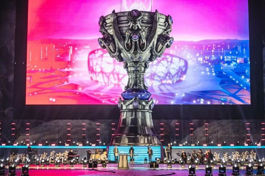 n0rb3r7 ：目前队内的最大问题还是交流