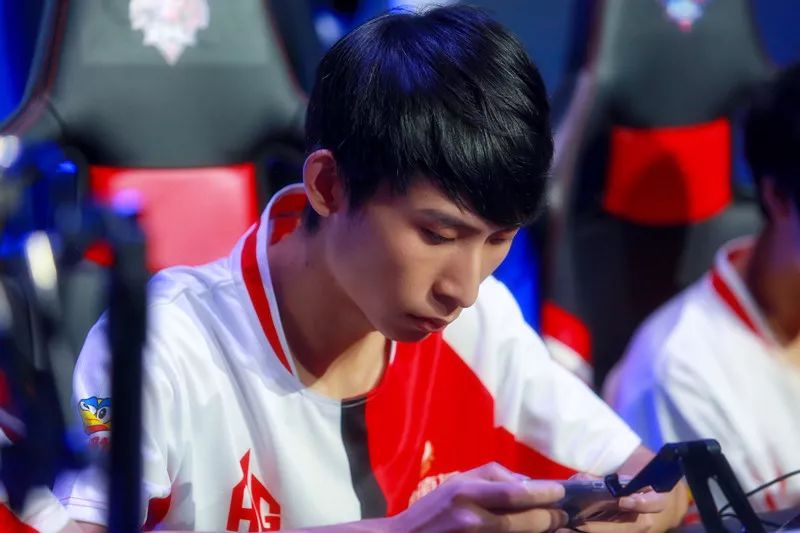 与情报位K