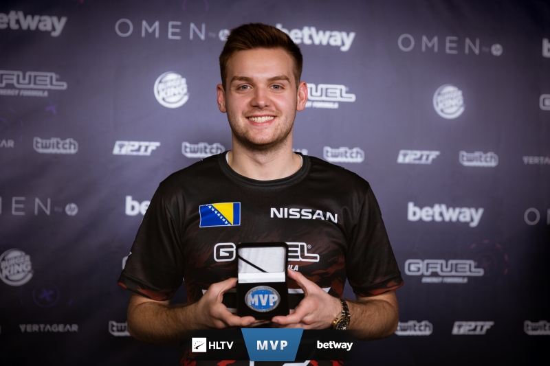 2025LPL全明星周末每日票数汇总：Jiejie依旧最高